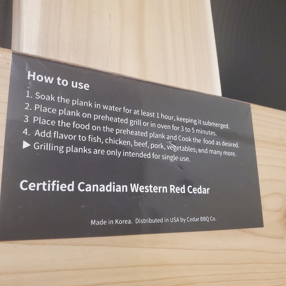 4 Cedar Grilling Planks - Picture 5 of 7